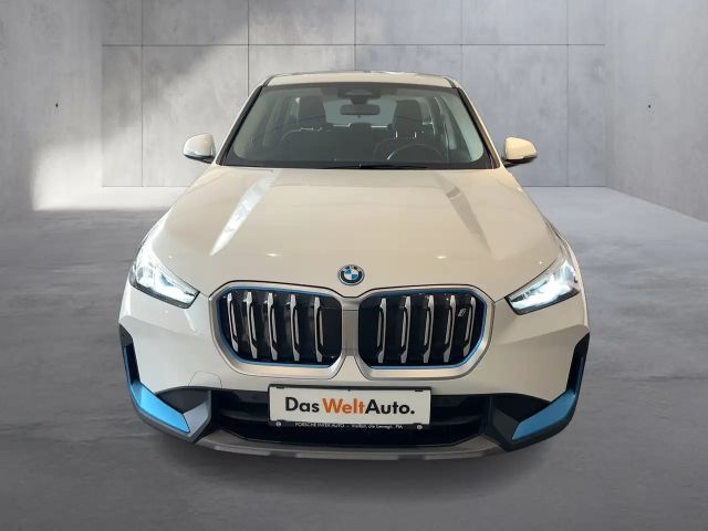 BMW iX1 xDrive30