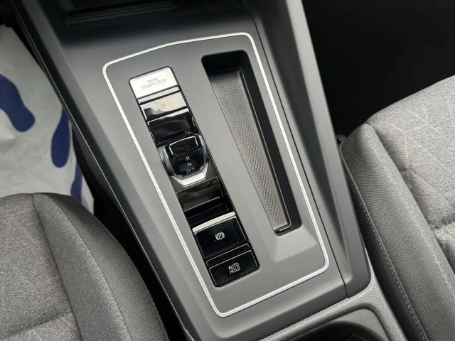 Volkswagen Golf DSG Life