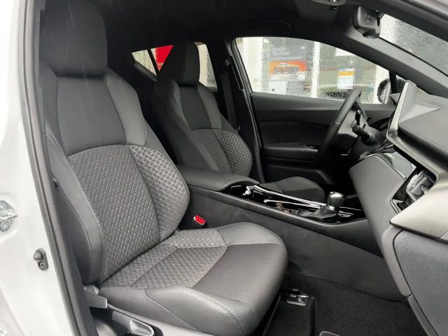 Toyota C-HR Hybride Team D