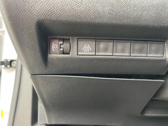 Peugeot E-2008 Allure Pack