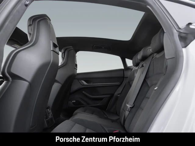 Porsche Taycan Turbo