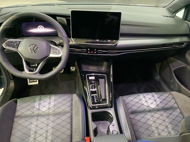 Volkswagen Golf 1.5 eTSI DSG Golf VIII R-Line