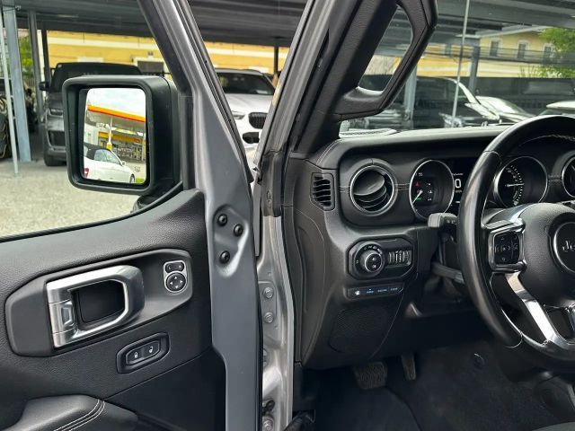 Jeep Wrangler 4xe Sahara