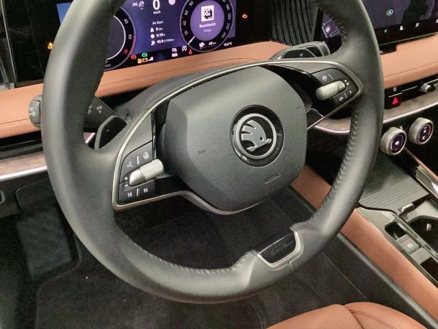 Skoda Superb Combi iV