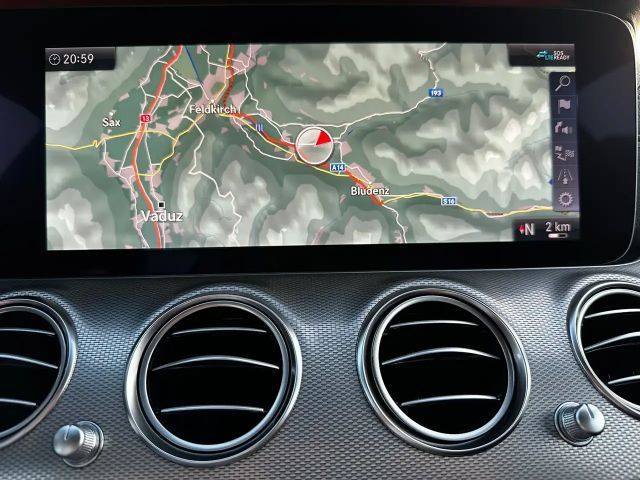 Mercedes-Benz E 200 AMG Line E 200 d Sedan