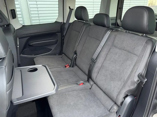 Volkswagen Caddy 1.5 TSI DSG Style