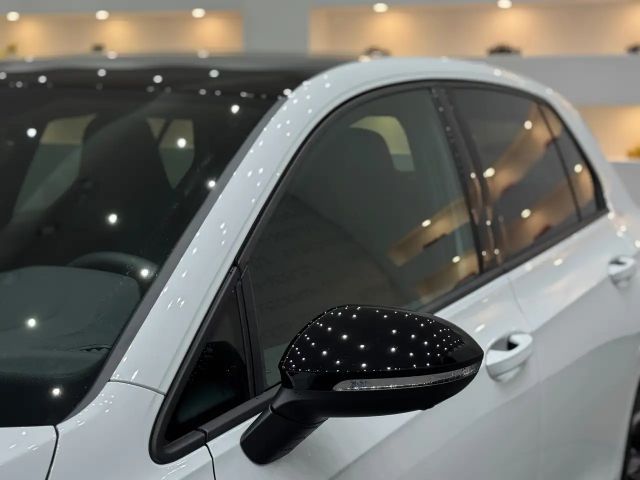 Volkswagen Golf 1.5 TSI R-Line