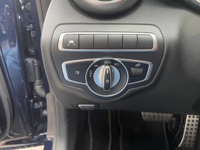 Mercedes-Benz C 200 AMG Line Coupé