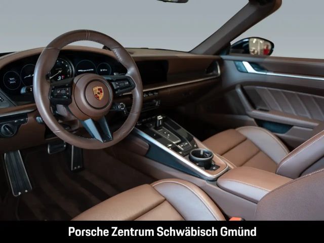 Porsche 992 4 Coupé GTS Targa