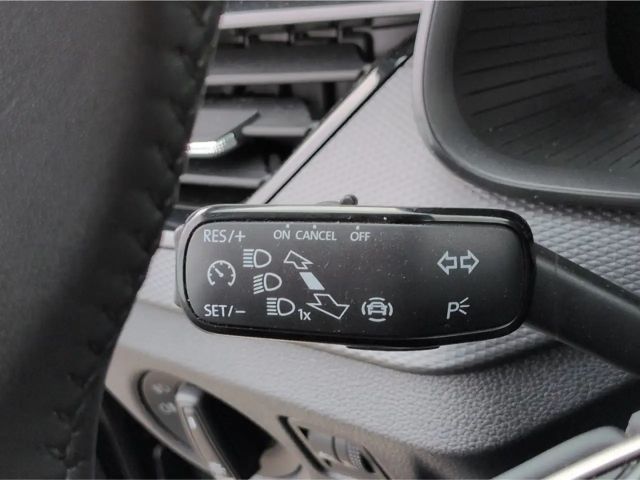 Skoda Scala Essence TSI*DSG AHK LED SHZ Tempo digCockp
