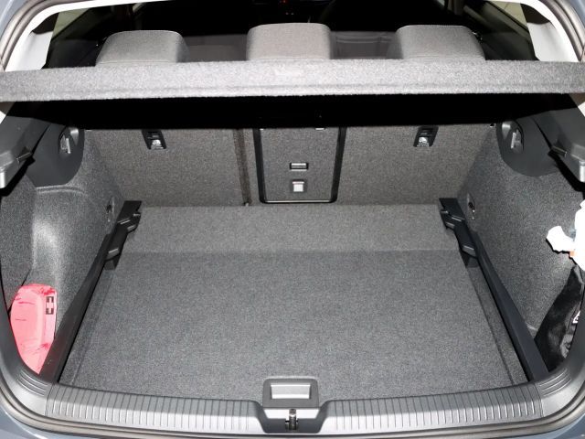 Volkswagen Golf 1.5 eTSI DSG