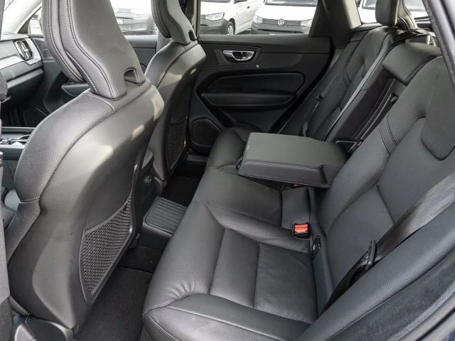 Volvo XC60 AWD Dark Plus T6