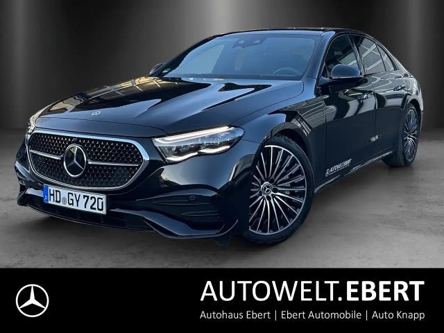 Mercedes-Benz E 220 AMG Line E 220 d Sedan