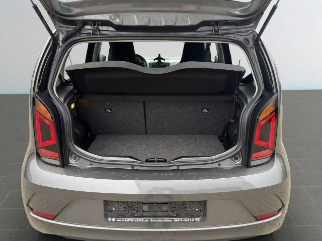 Volkswagen e-up! Plus Style