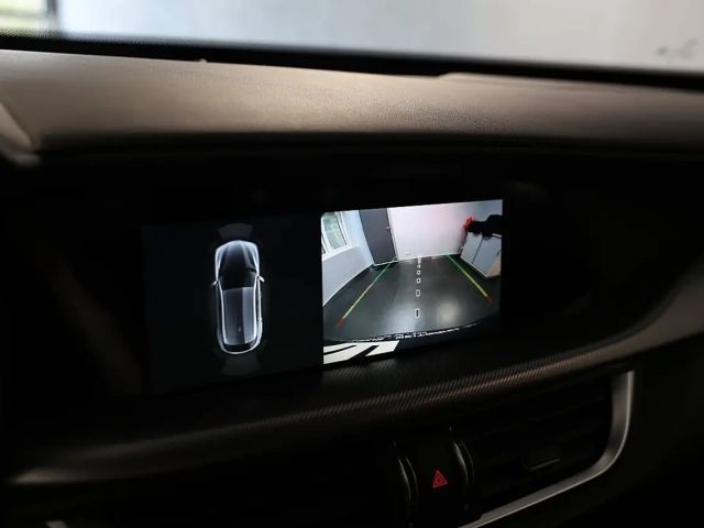 Alfa Romeo Stelvio AT8 Q4 Veloce