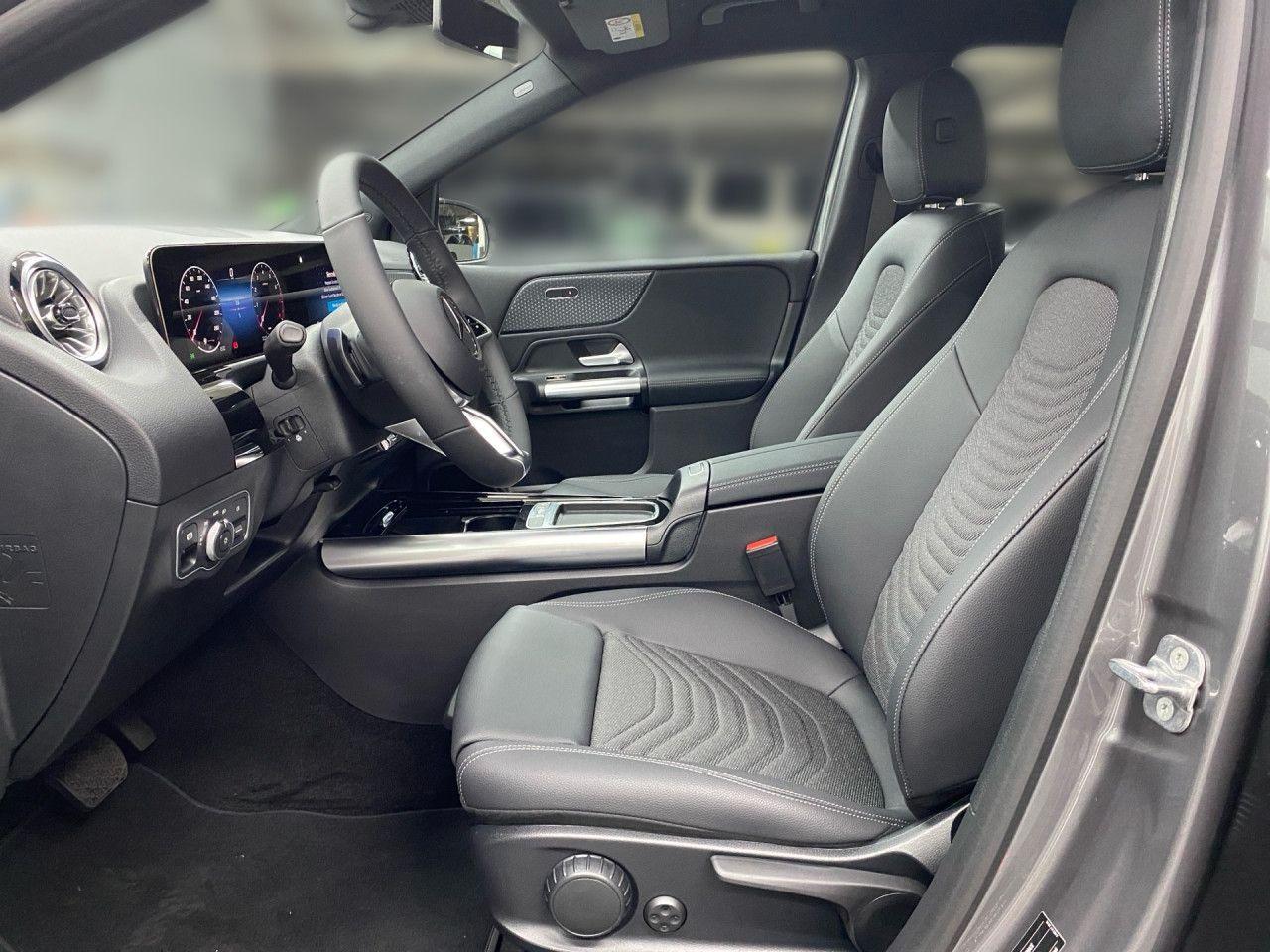 Mercedes-Benz B 180 Progressive Sedan