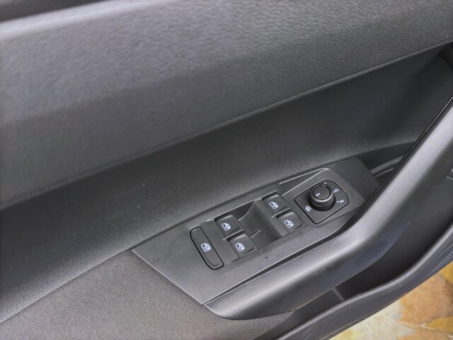 Volkswagen Polo 1.0 MPI