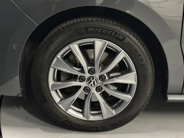 Volkswagen Multivan Lang Style T7