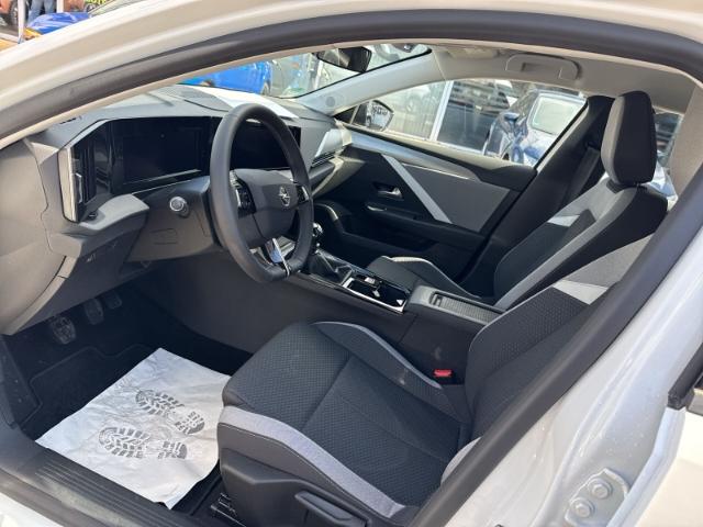 Opel Astra 1.2 Turbo Edition Turbo