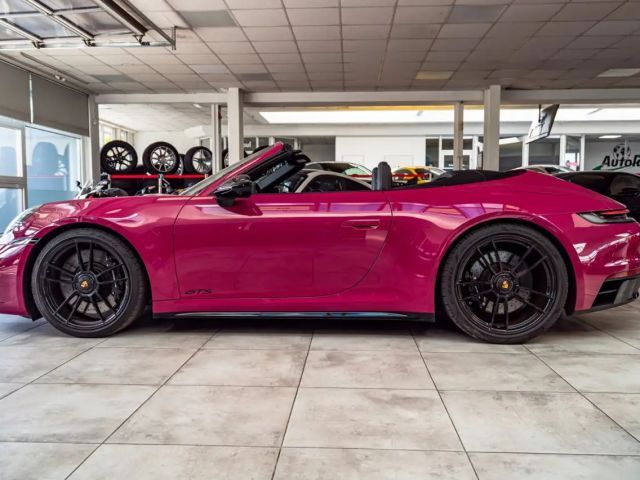 Porsche 992 4 Cabrio GTS