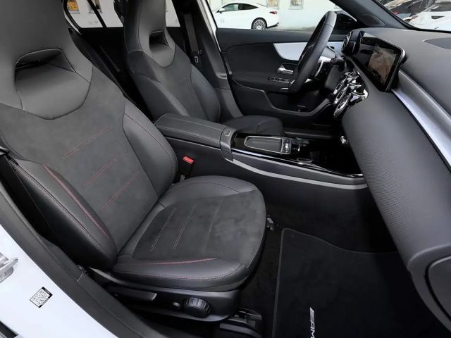 Mercedes-Benz A 200 AMG Line