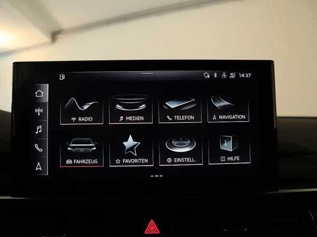 Audi A4 30 TDI Avant S-Line