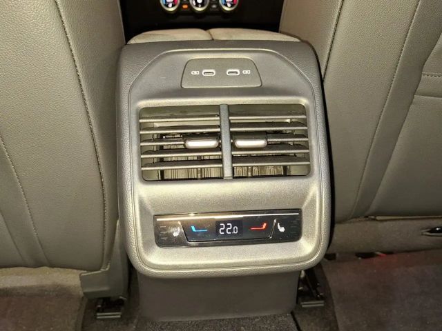 Skoda Superb 2.0 TDI Combi Sportline