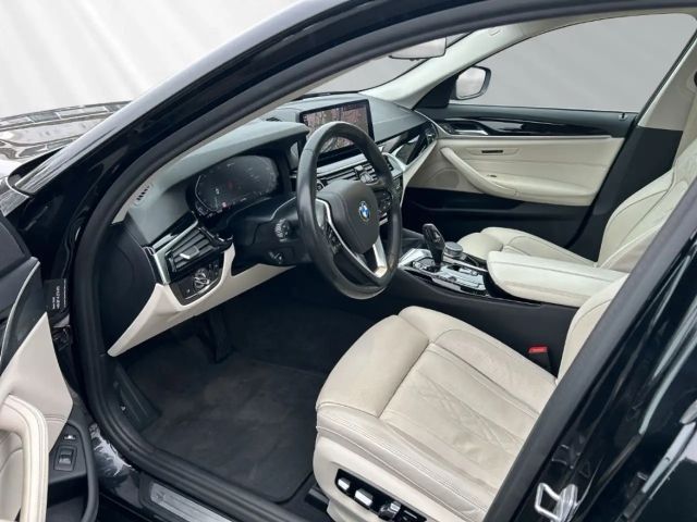 BMW 530 Sedan