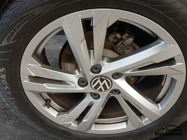 Volkswagen T-Roc DSG Plus R-Line