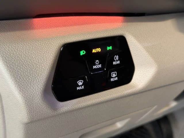 Volkswagen Multivan Life T7