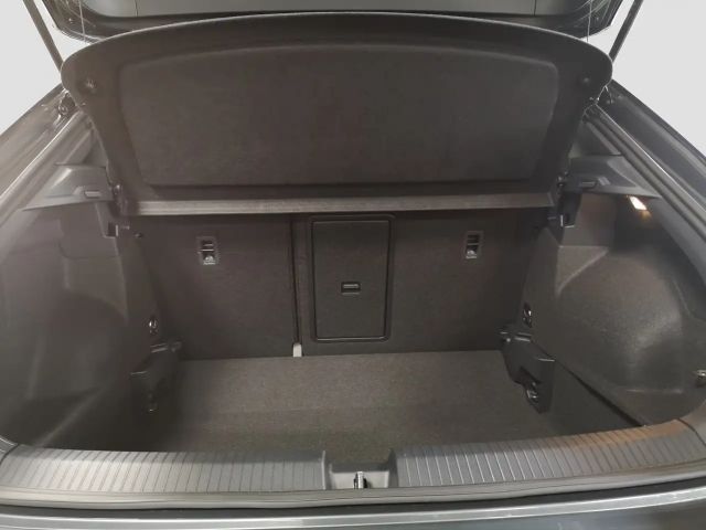 Volkswagen T-Roc 1.5 TSI DSG R-Line