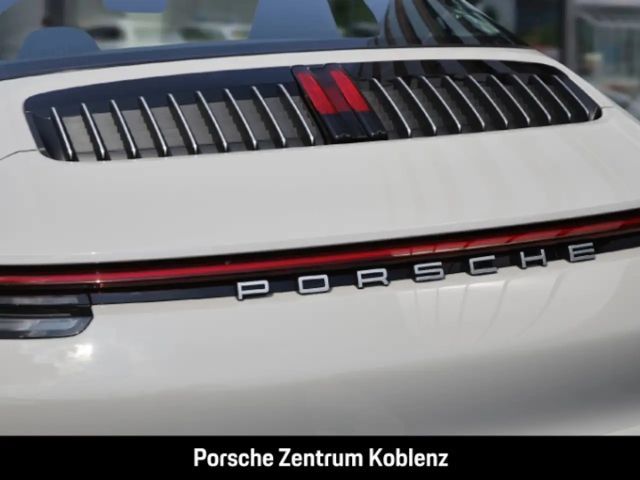 Porsche 992 4 Coupé Targa