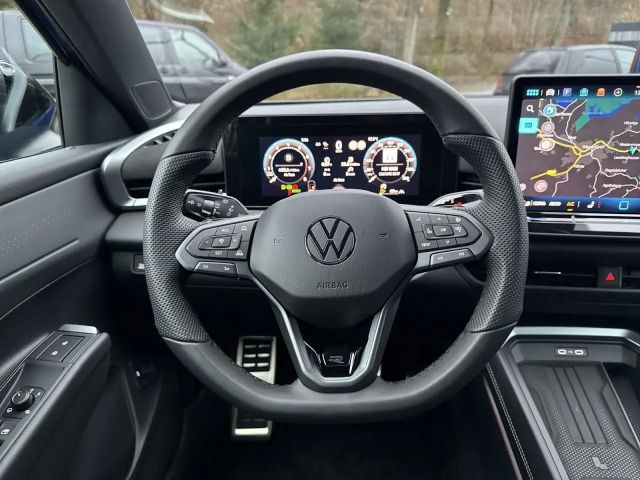 Volkswagen T-Roc 1.5 eTSI DSG R-Line