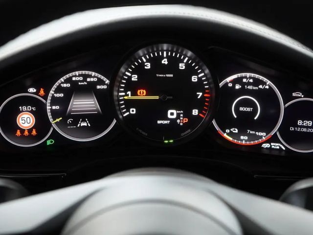 Porsche Panamera 4 E-Hybrid