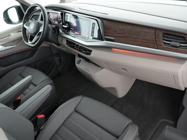 Volkswagen Multivan 2.0 TSI DSG Style T7