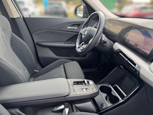 BMW X1 20dxA SPORTSITZ+NAVI+LED+SLI+SHZ+LHZ+BT+APPLE