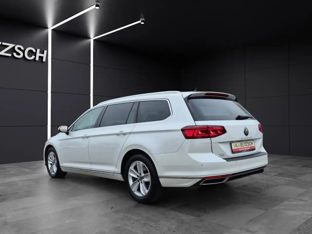 Volkswagen Passat DSG Elegance Elegance Variant