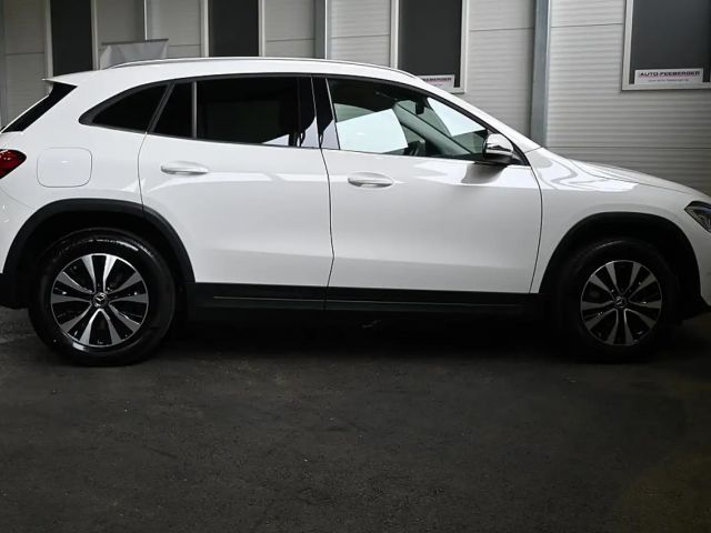 Mercedes-Benz GLA 250 GLA 250 e