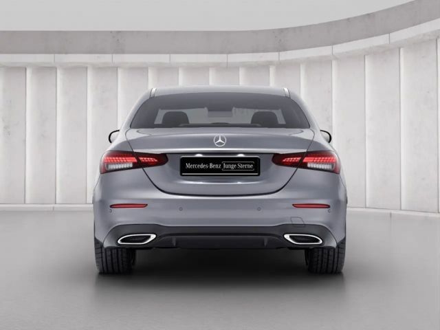 Mercedes-Benz E 200 AMG Line Sedan