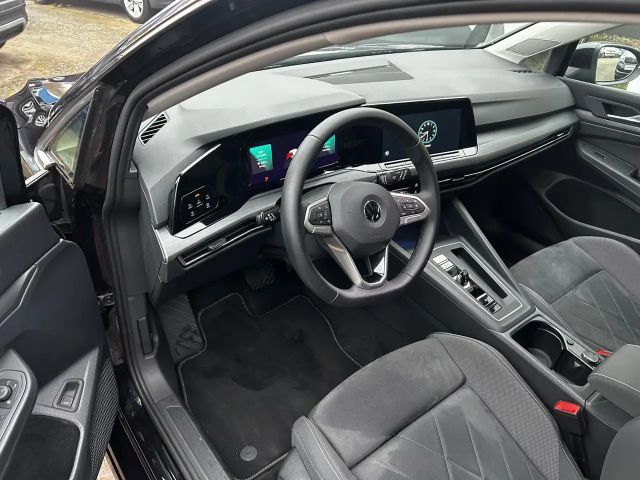 Volkswagen Golf 1.5 eTSI DSG Style Variant