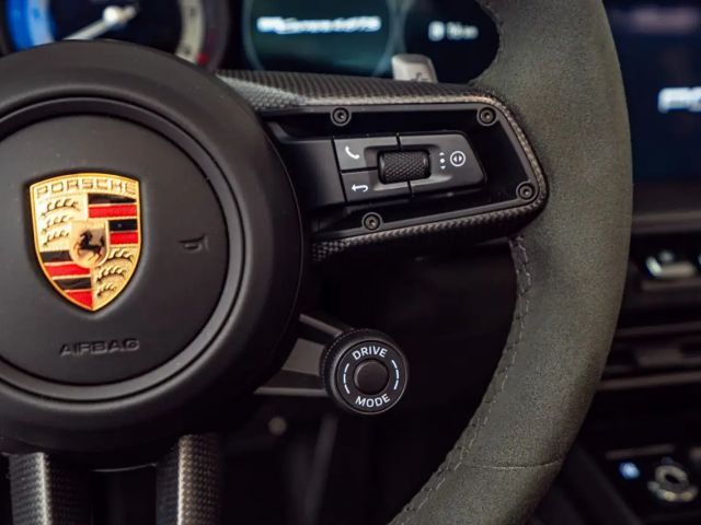 Porsche 992 4 Cabrio GTS