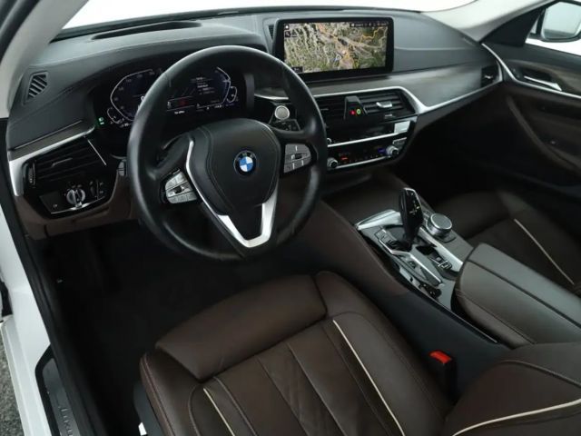 BMW 530 530e Touring xDrive