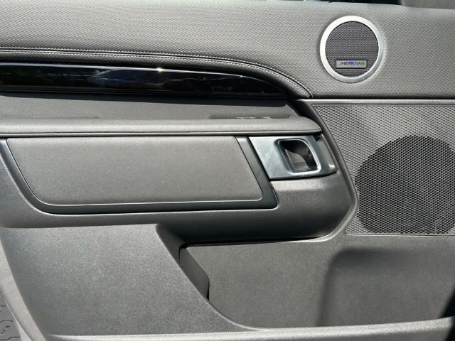 Land Rover Discovery D300 Dynamic R-Dynamic SE