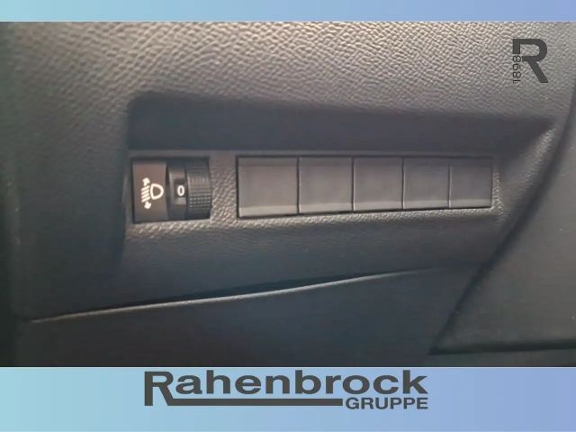 Peugeot E-208 Hybrid Style