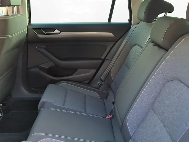 Volkswagen Passat 1.5 TSI Business Variant