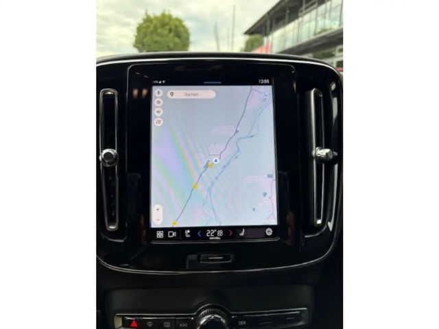 Volvo XC40 AWD Plus Recharge Twin Engine