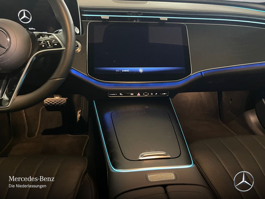 Mercedes-Benz E 200 AVANTGARDE Sedan