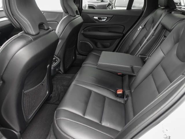 Volvo V60 AWD Ultimate