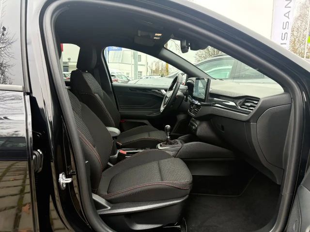 Ford Focus ST Line Wagon