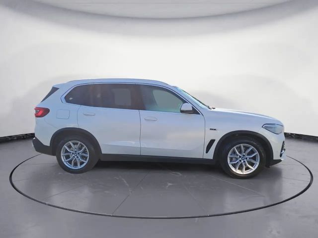 BMW X5 xDrive45e